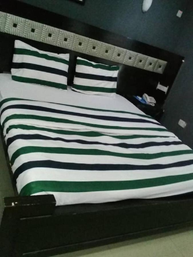 Theodawn Hotels @ Suite 29 Ikeja Exterior foto