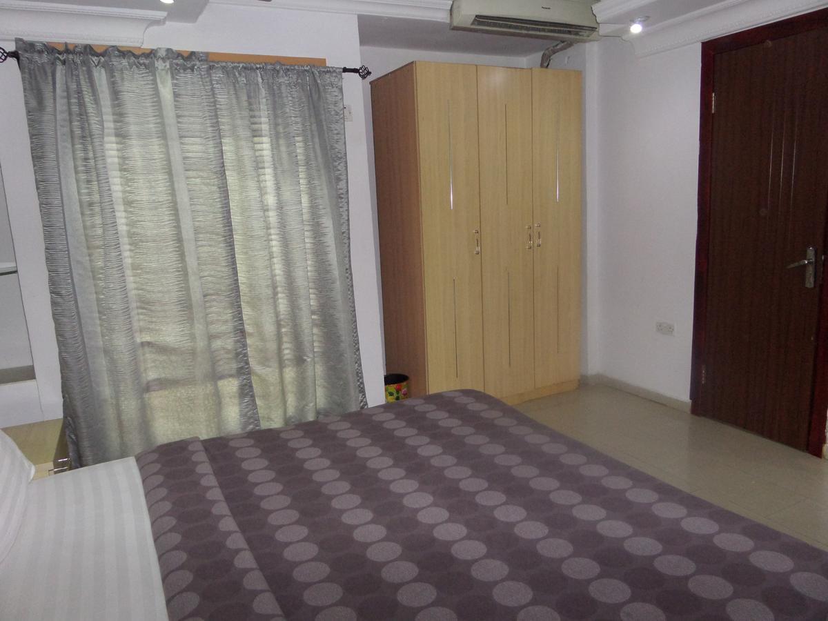 Theodawn Hotels @ Suite 29 Ikeja Exterior foto