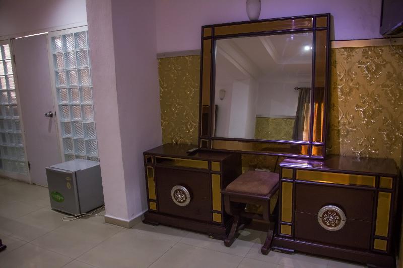Theodawn Hotels @ Suite 29 Ikeja Exterior foto